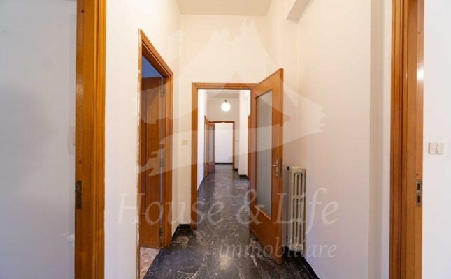 12 Disimpegno 12 Disimpegno