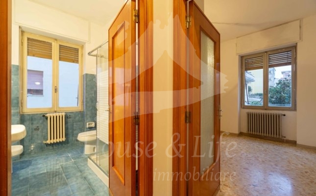 33 Disimpegno 33 Disimpegno