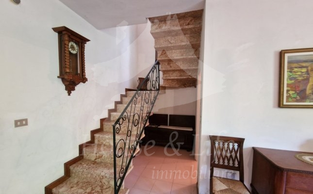 16 Scale interne 16 Scale interne