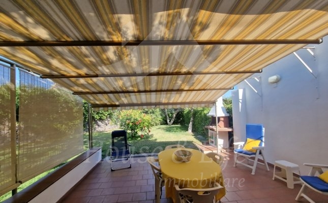 49 Veranda posteriore 49 Veranda posteriore