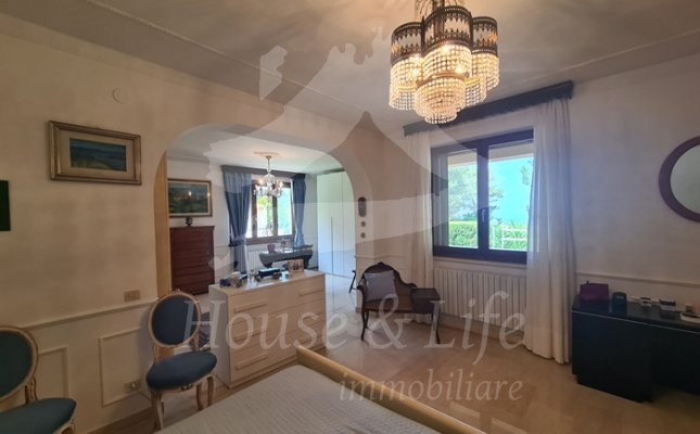 19 Doppio salone 19 Doppio salone