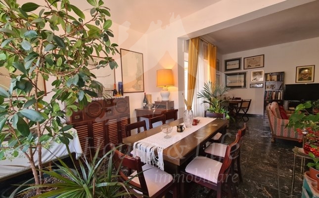 16 Sala da pranzo 16 Sala da pranzo