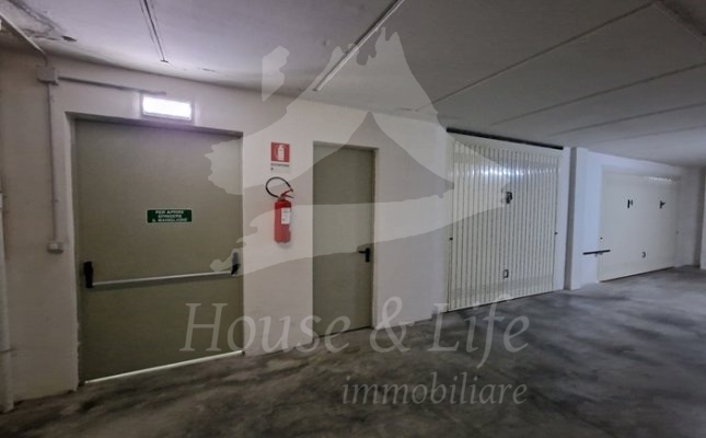 41 Zona garage 41 Zona garage